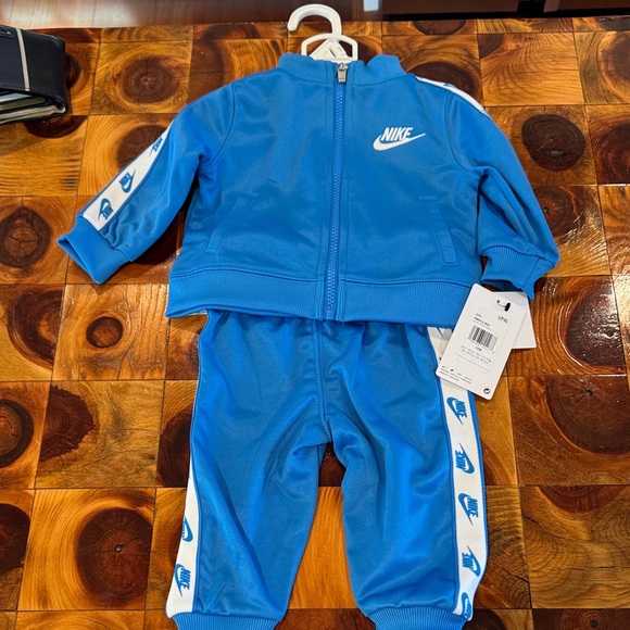 Nike Royal Blue Kids' Jacket - Picture 2 of 3